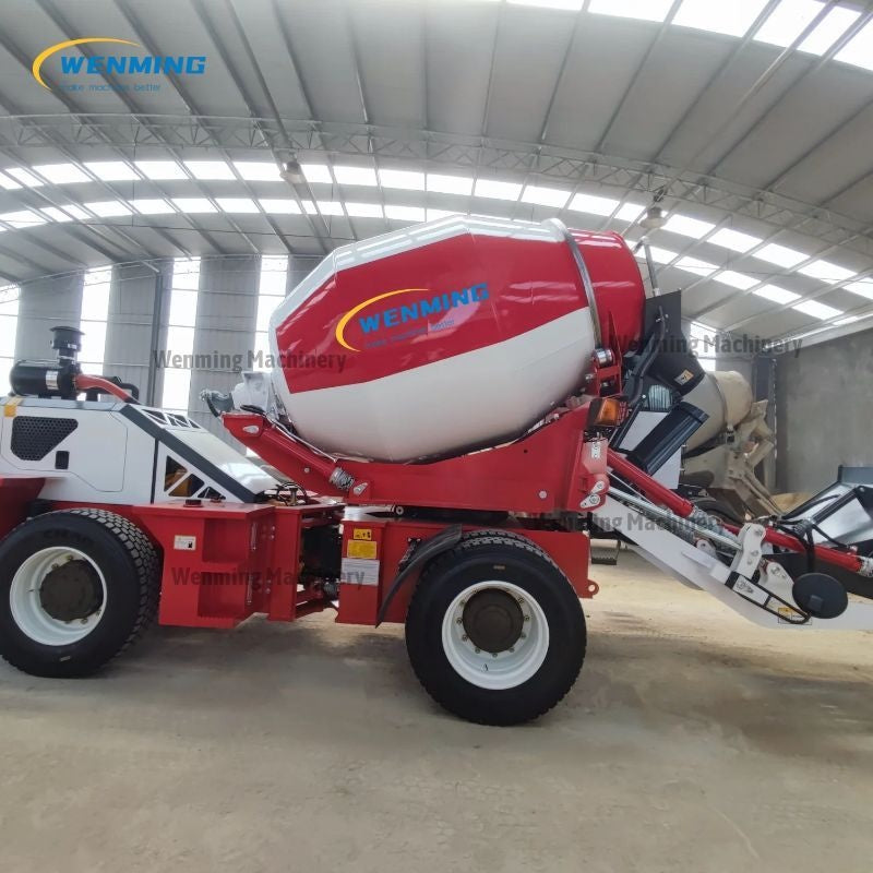 Small Concrete Mixer Truck