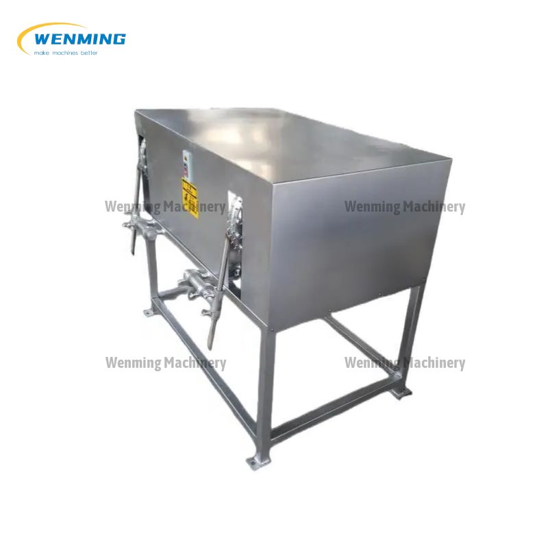 Manual Coconut Dehusking Machine